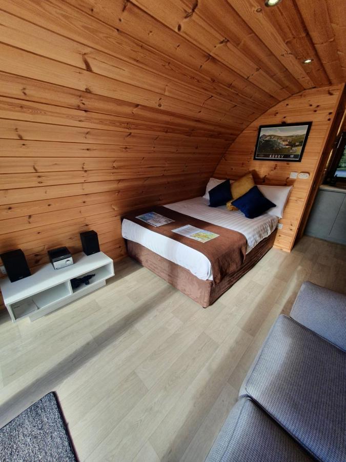 Priory Glamping Pods And Guest Accommodation 킬라니 외부 사진