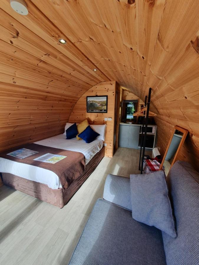 Priory Glamping Pods And Guest Accommodation 킬라니 외부 사진