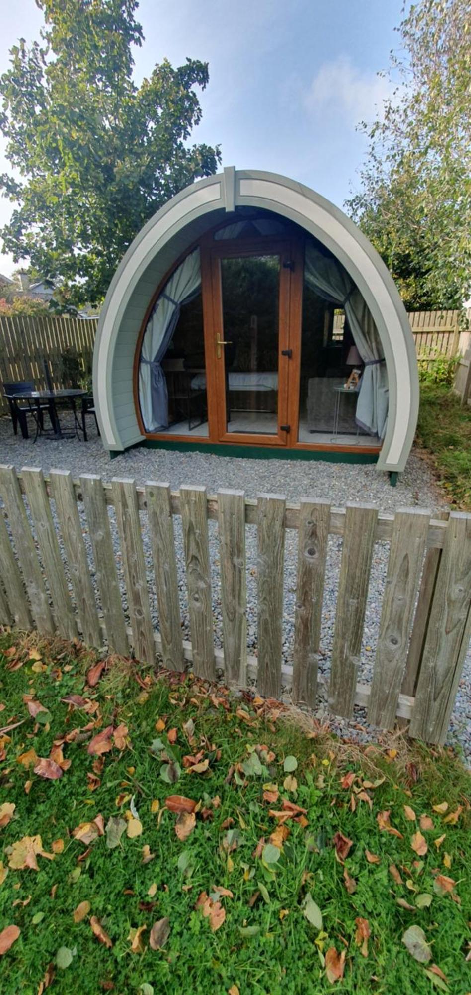 Priory Glamping Pods And Guest Accommodation 킬라니 외부 사진