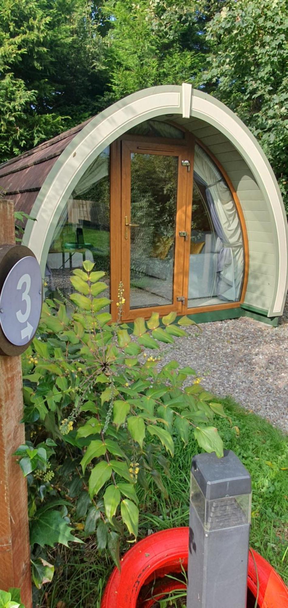 Priory Glamping Pods And Guest Accommodation 킬라니 외부 사진