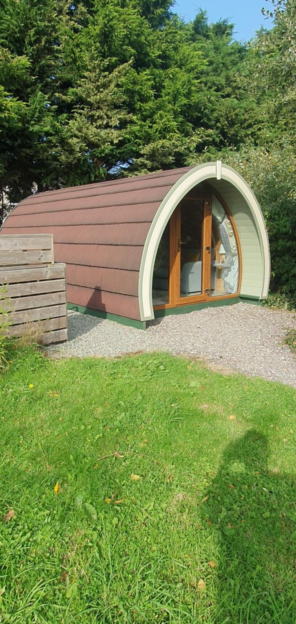 Priory Glamping Pods And Guest Accommodation 킬라니 외부 사진