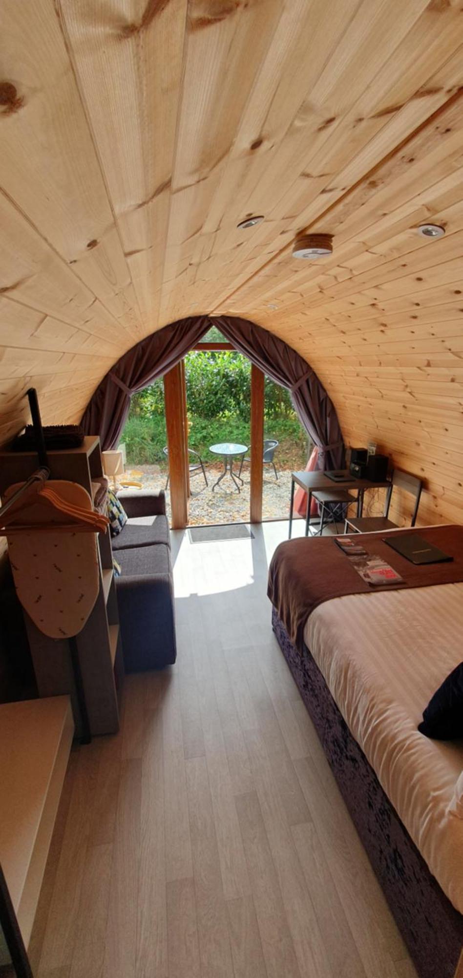 Priory Glamping Pods And Guest Accommodation 킬라니 외부 사진